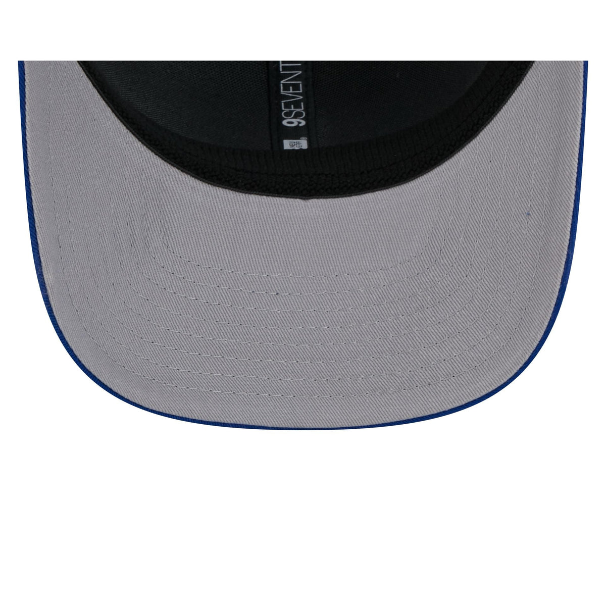 Vancouver Canucks Team 9SEVENTY Trucker Hat
