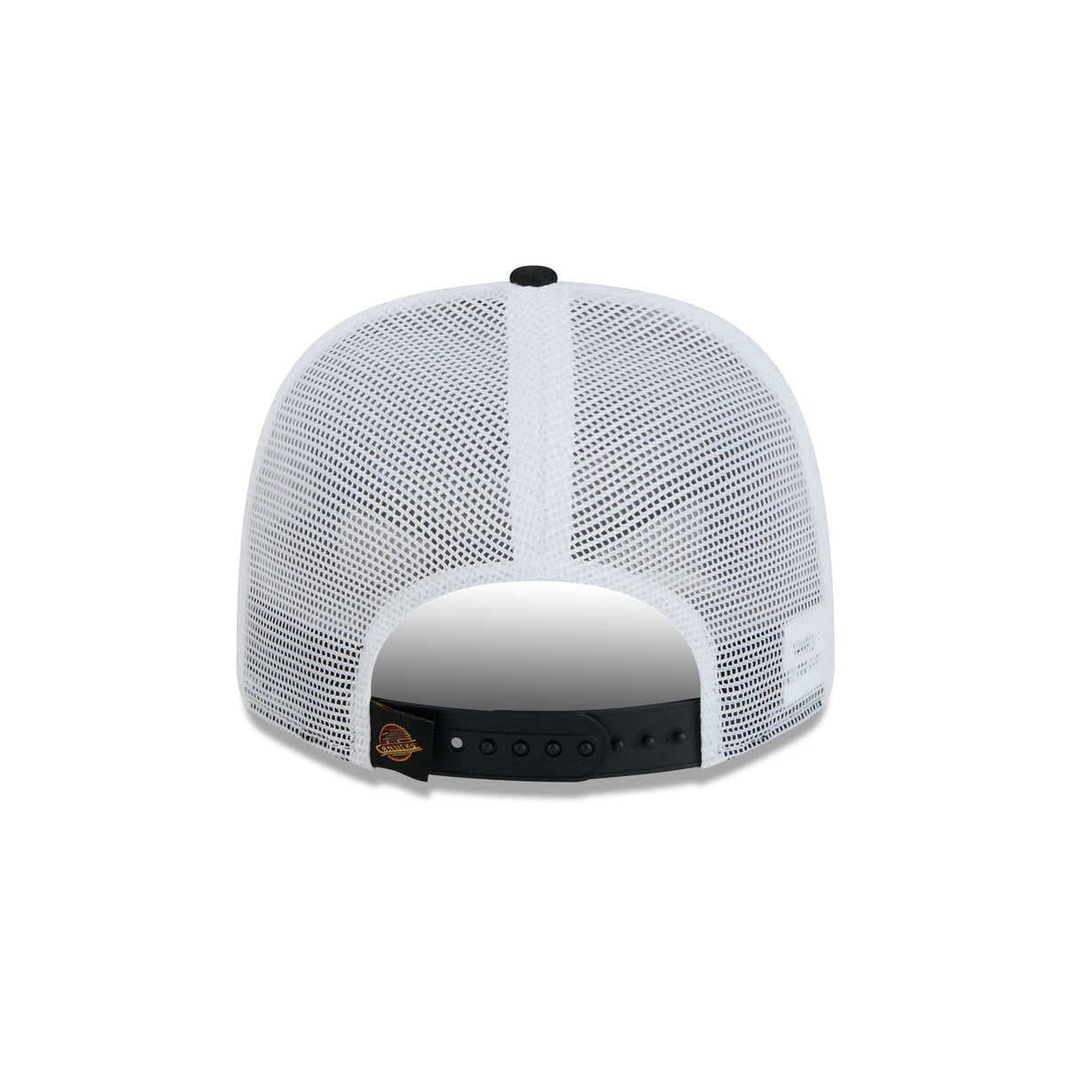 Vancouver Canucks Black Team 9SEVENTY Trucker Hat